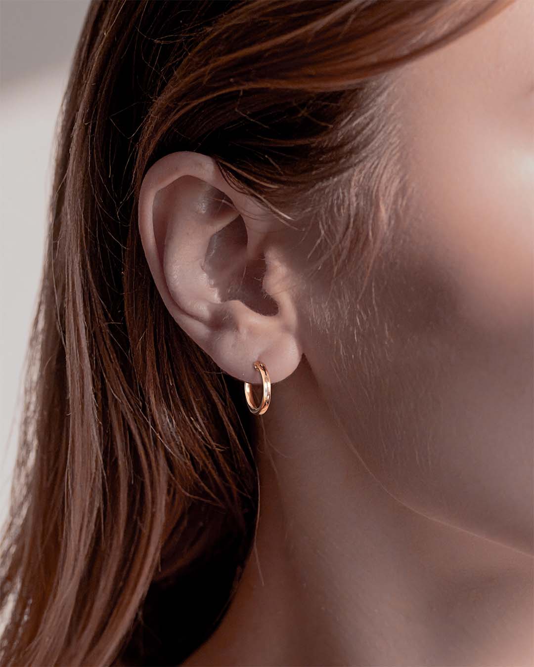 Model wearing Classic Gold Hoop Earrings 15mm - Gold