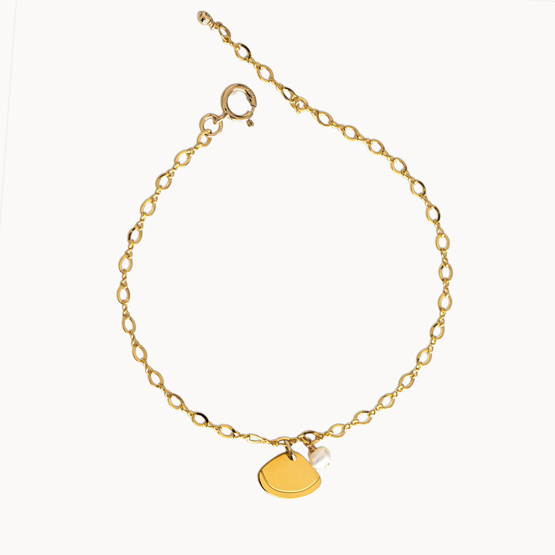Clam Shell Bracelet - Gold and Pearl