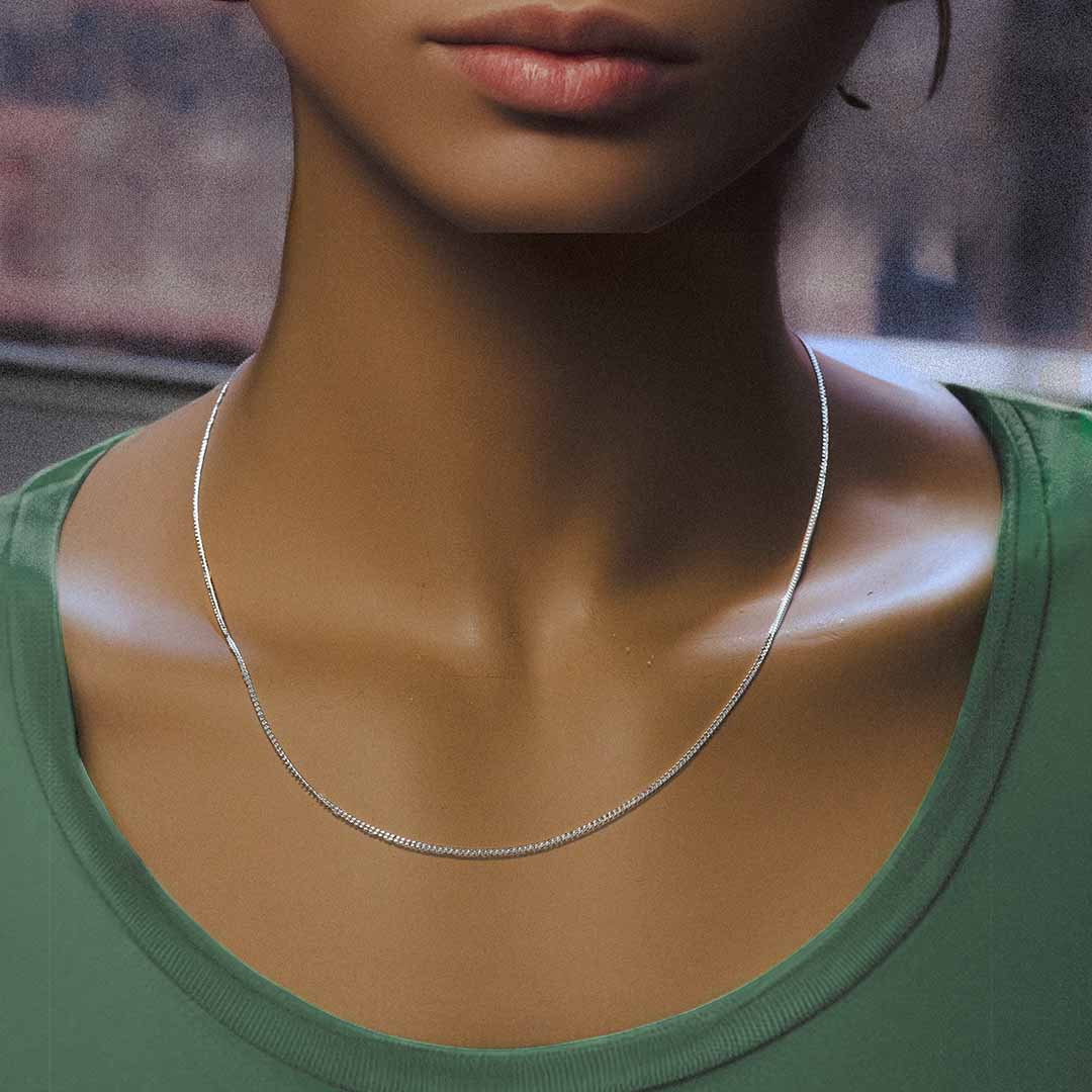 model wearing Curb Chain - Silver