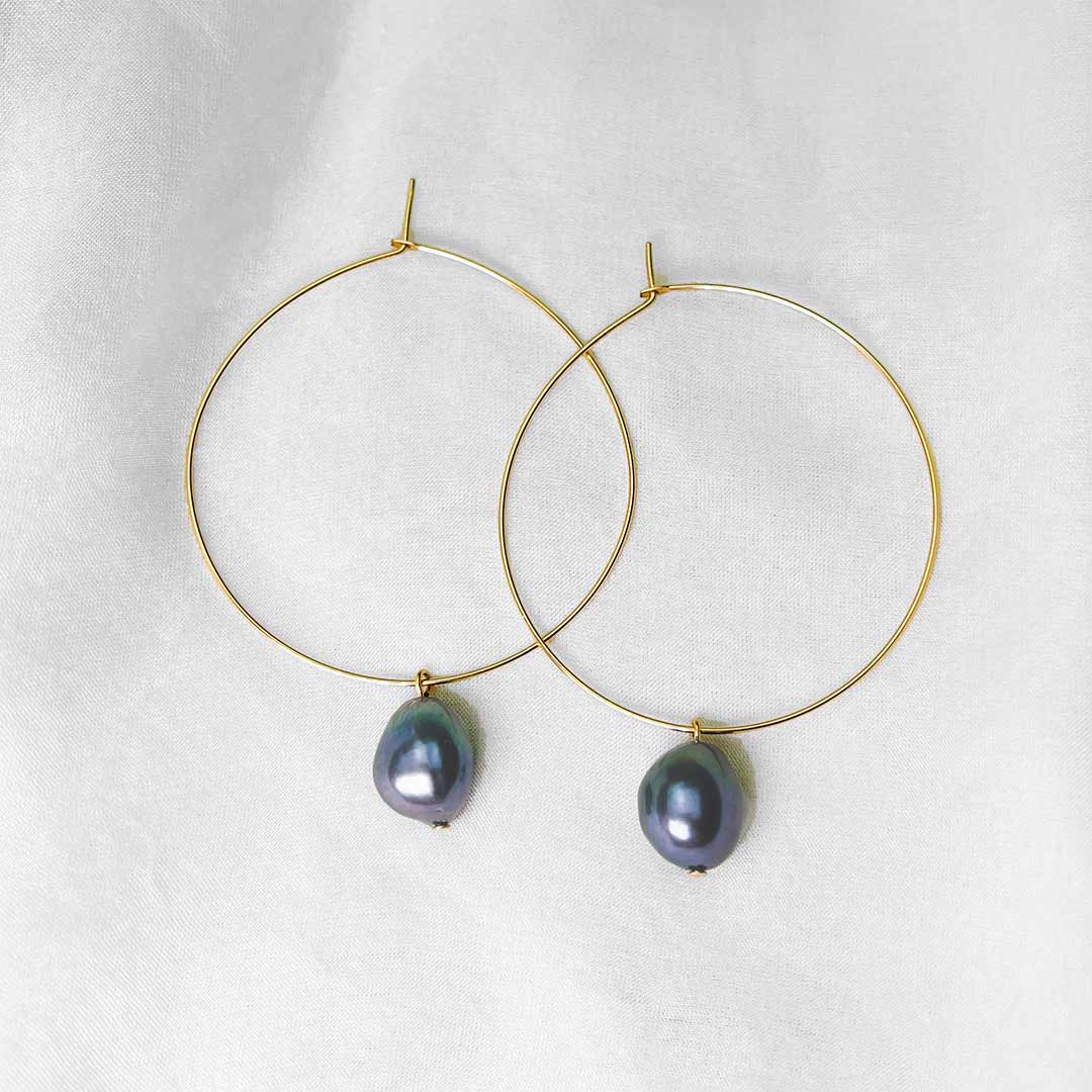 Artemisia Earrings - Gold and Pearl