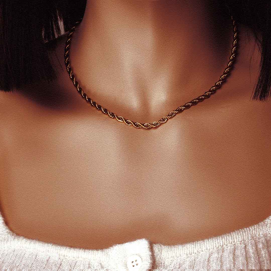 model wearing Classic Rope Chain Midi - Gold
