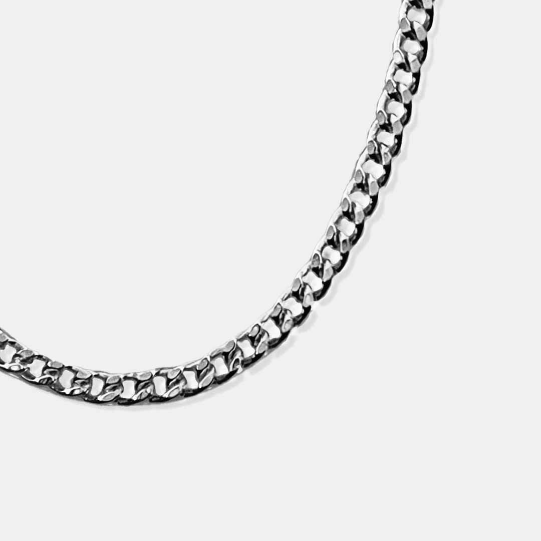 Curb Chain - Silver closeup