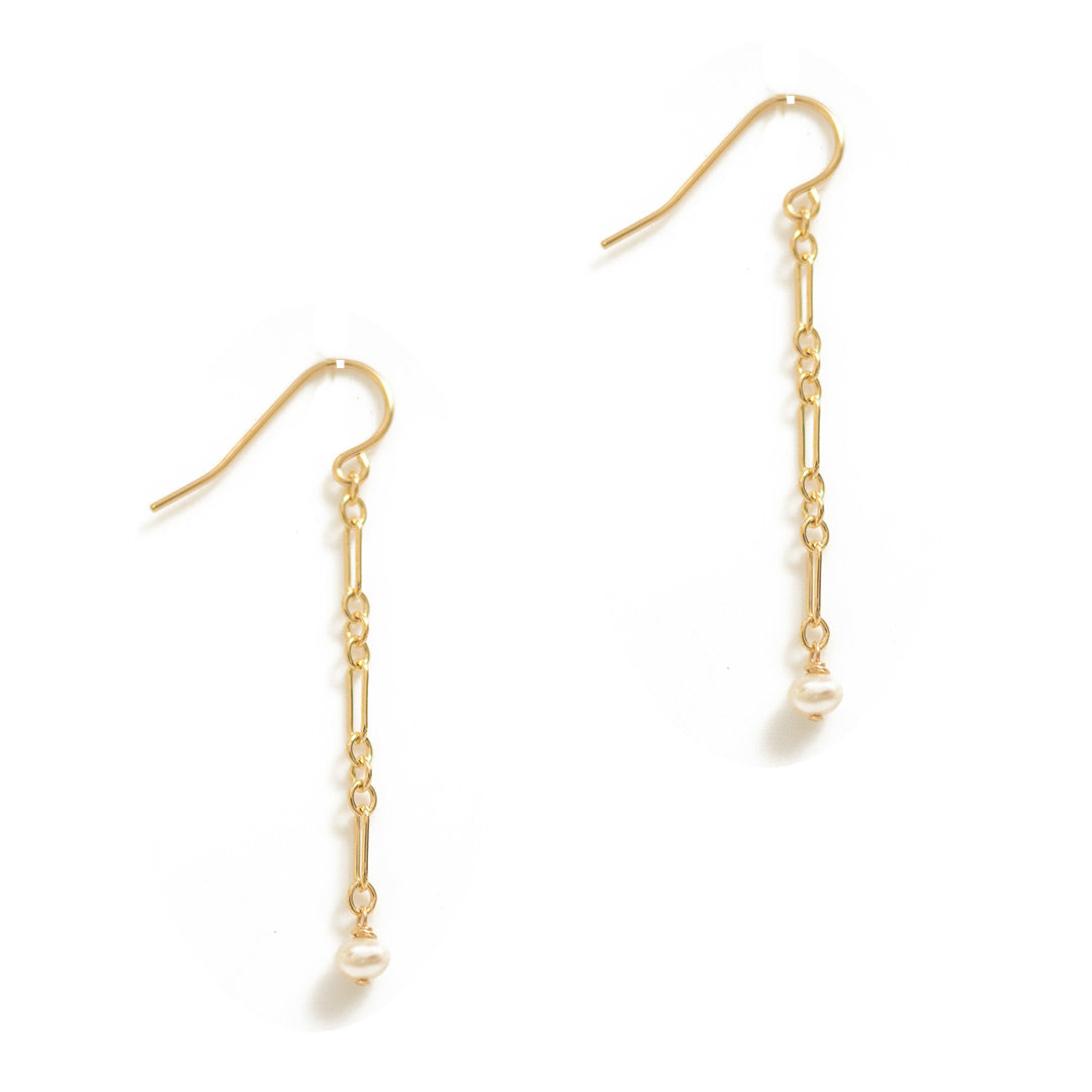 Chain Mail Earrings - Gold and Pearl