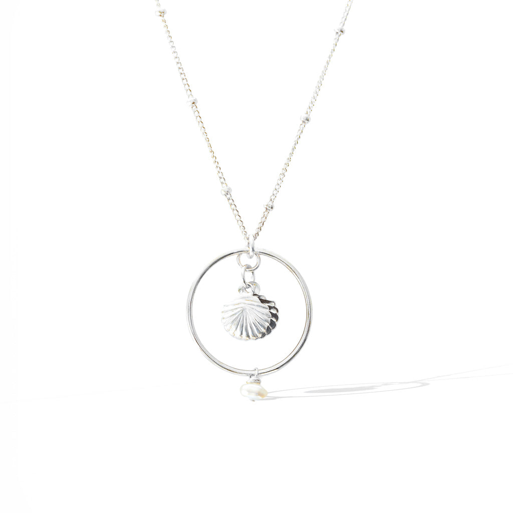 Halo Seashore Necklace - Silver and Pearl